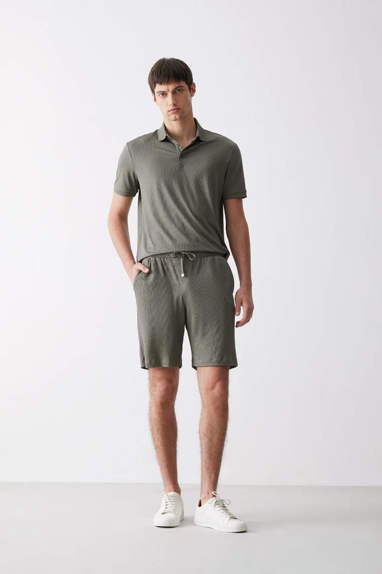 Regular Fit Her Yöne Esneyen Krinkıl Bermuda Şort
